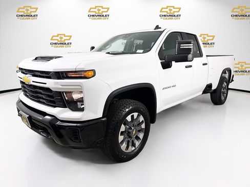 Used 2024 Chevrolet Silverado 2500 Custom w/ Custom Value Package RWD image 3