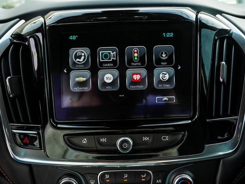 Used 2019 Chevrolet Traverse RS image 23