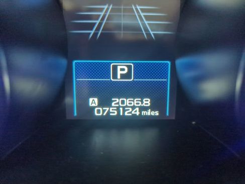 Used 2017 Subaru Outback 2.5i Touring AWD/4WD image 20