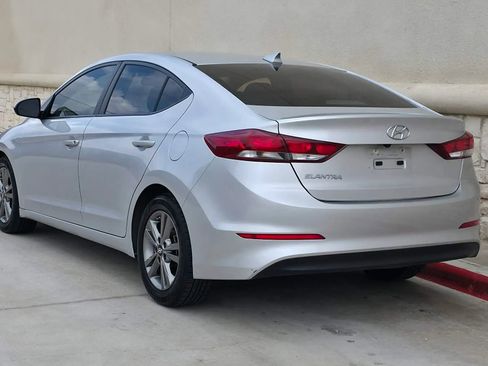 Used 2018 Hyundai Elantra SEL FWD image 5