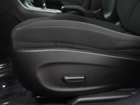 Used 2012 Chevrolet Cruze LT FWD image 22