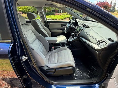 Used 2017 Honda CR-V LX image 14