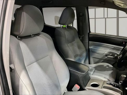 Used 2015 Toyota Tacoma 4x4 Double Cab w/ TRD Sport Package image 7