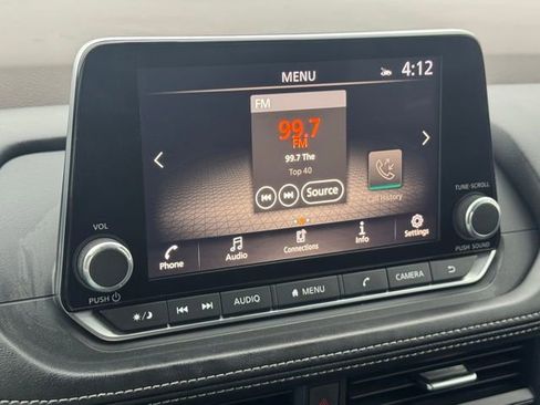 Used 2023 Nissan Rogue SV image 30