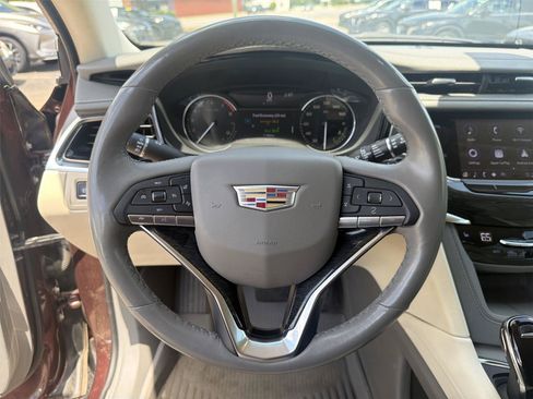 Used 2022 Cadillac XT6 Premium Luxury FWD image 14