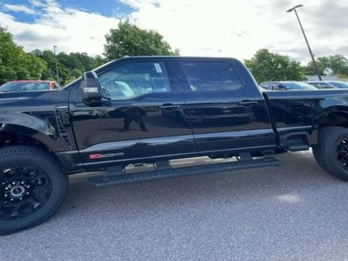 New 2026 Ford F250 Lariat w/ Black Appearance Package AWD/4WD image 5