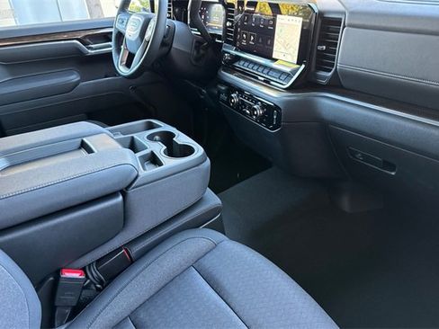 New 2026 GMC Sierra 1500 Elevation image 15