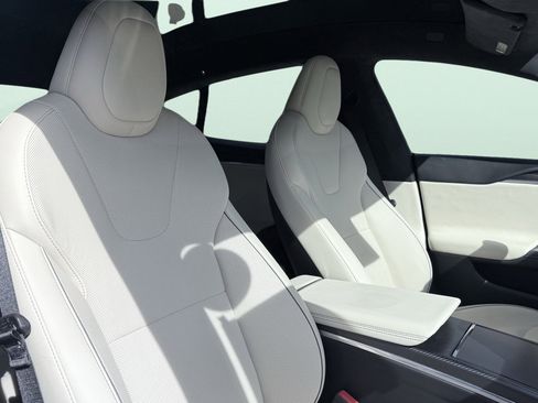 Used 2021 Tesla Model S Plaid image 42