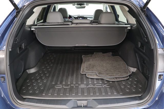 Used 2022 Subaru Outback Limited AWD/4WD image 35