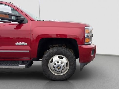 Used 2018 Chevrolet Silverado 3500 High Country w/ Duramax Plus Package image 33