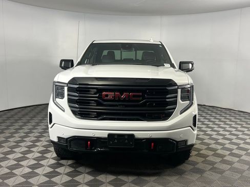 Used 2025 GMC Sierra 1500 AT4 w/ AT4 Premium Package AWD/4WD image 10