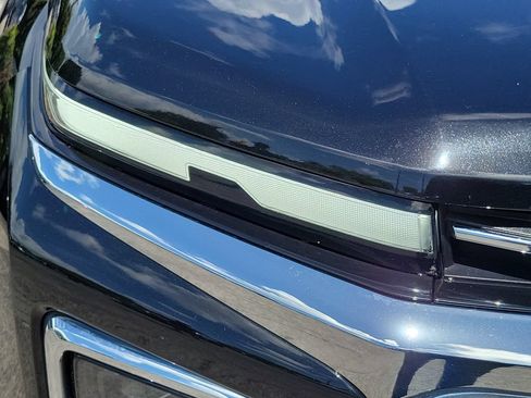 Used 2025 Chevrolet Traverse LT FWD image 10