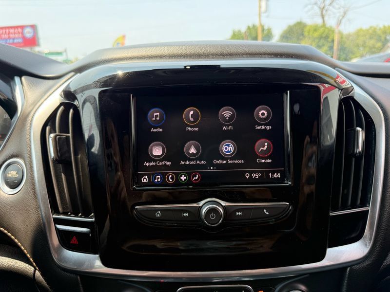 Used 2020 Chevrolet Traverse LS AWD/4WD image 22