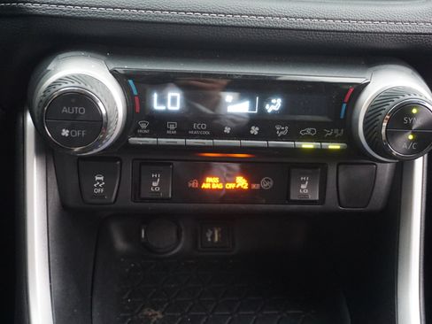 Used 2024 Toyota RAV4 XLE w/ Weather Package AWD/4WD image 12