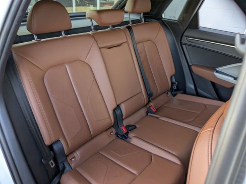 Used 2022 Audi Q3 2.0T Premium w/ Convenience Package image 29