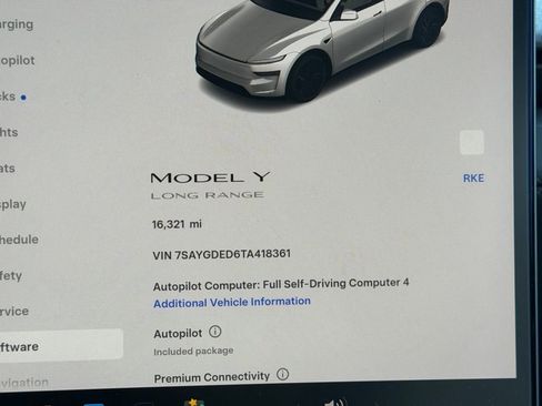 Used 2026 Tesla Model Y 2WD image 52