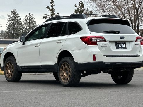 Used 2015 Subaru Outback 2.5i Premium image 6