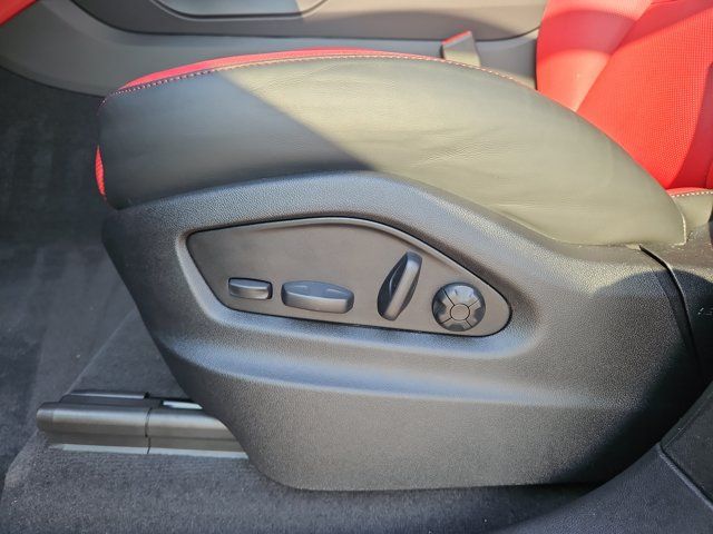 Certified 2026 Porsche Cayenne E-Hybrid Coupe AWD/4WD image 23