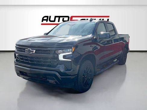Used 2025 Chevrolet Silverado 1500 RST w/ Dark Appearance Package AWD/4WD image 3