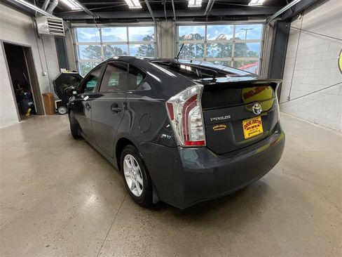 Used 2013 Toyota Prius Two FWD image 3