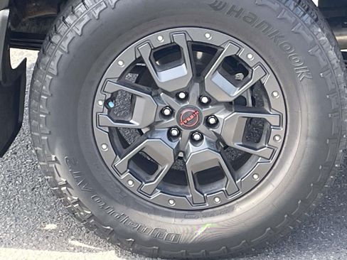 Used 2023 Nissan Frontier PRO-4X w/ Pro-4X Premium Package image 10