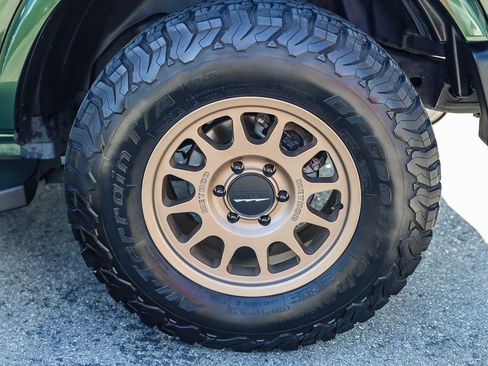 Used 2022 Ford Bronco Outer Banks AWD/4WD image 8
