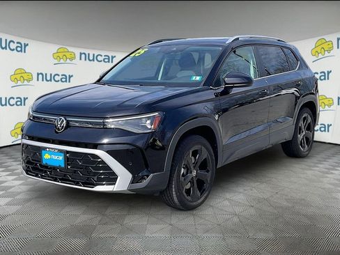 Used 2025 Volkswagen Taos SEL AWD/4WD image 3