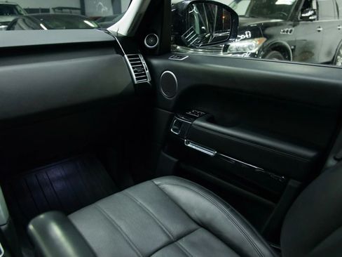 Used 2015 Land Rover Range Rover Supercharged AWD/4WD image 37