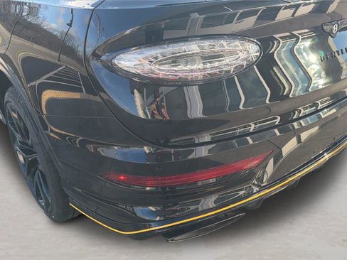 New 2026 Bentley Bentayga Speed image 12