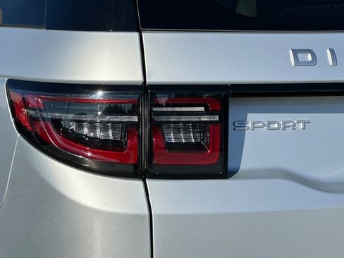 Used 2024 Land Rover Discovery Sport S image 14