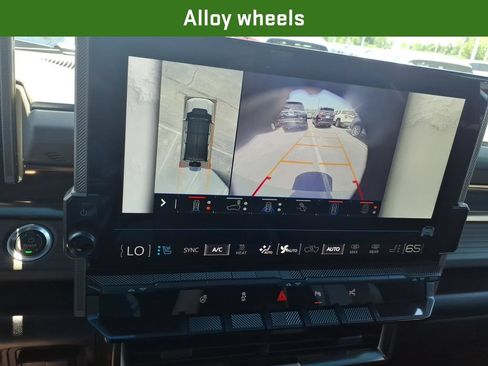 Certified 2024 GMC Hummer EV 3X AWD/4WD image 29