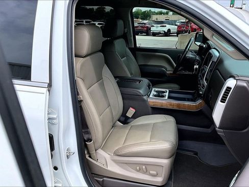 Used 2018 GMC Sierra 1500 SLT w/ Texas SLT Premium Package AWD/4WD image 10