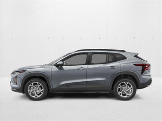 New 2026 Chevrolet Trax LT w/ Midnight Edition video 3