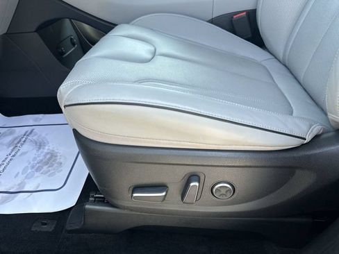 Used 2024 Hyundai Palisade SEL w/ Premium Package FWD image 16