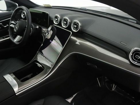 Certified 2025 Mercedes-Benz CLE 300 4MATIC Coupe image 25