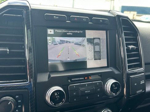 Used 2018 Ford F150 Lariat w/ Equipment Group 502A Luxury image 13