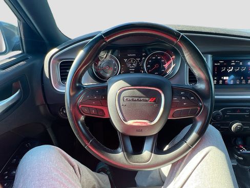 Used 2022 Dodge Charger SXT image 11