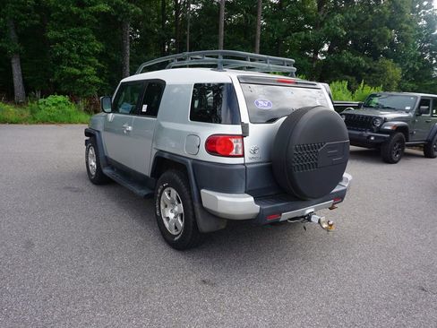 Used 2007 Toyota FJ Cruiser 2WD image 13
