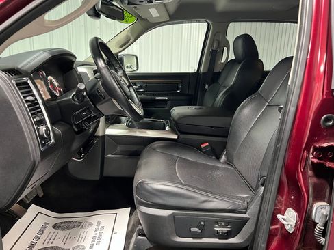 Used 2017 RAM 1500 Laramie w/ Convenience Group image 5