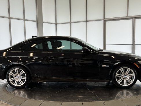 Used 2012 BMW 335i xDrive Coupe AWD/4WD image 8
