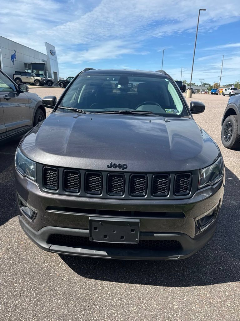 Used 2021 Jeep Compass Latitude AWD/4WD image 2