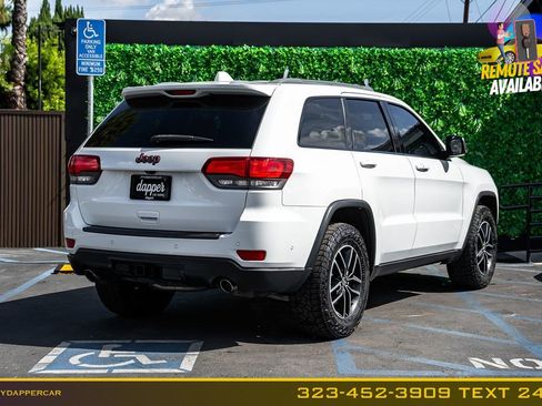 Used 2017 Jeep Grand Cherokee Trailhawk w/ Trailhawk Luxury Group AWD/4WD image 5