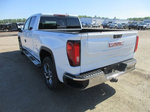 New 2026 GMC Sierra 1500 SLT w/ SLT Premium Plus Package AWD/4WD image 9
