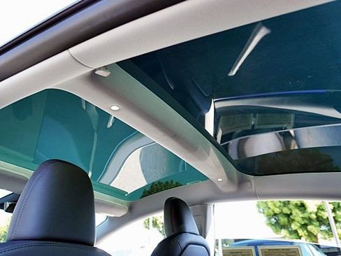Used 2024 Tesla Model 3 Standard Range RWD image 16