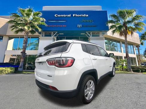 Certified 2022 Jeep Compass Latitude image 5
