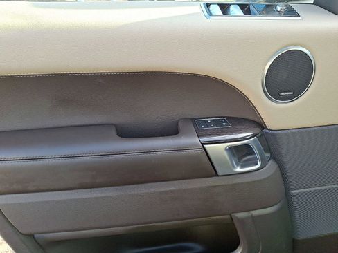 Used 2020 Land Rover Range Rover Sport HSE image 9