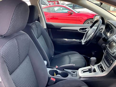 Used 2015 Nissan Sentra SR FWD image 8