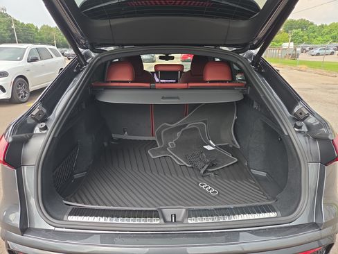 New 2026 Audi SQ5 Prestige AWD/4WD image 8