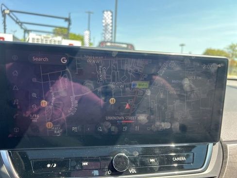 Used 2025 Nissan Altima 2.5 SL FWD image 22