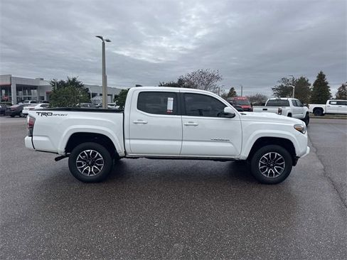 Used 2023 Toyota Tacoma TRD Sport image 2